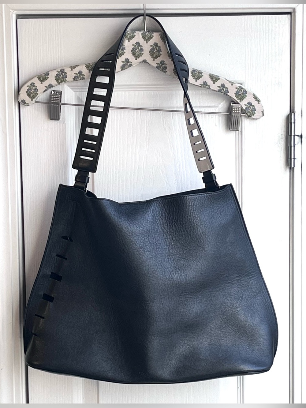 Vintage VINCE Black Leather Shoulder Bag Cutout Strap Geometric Hobo Minimalist